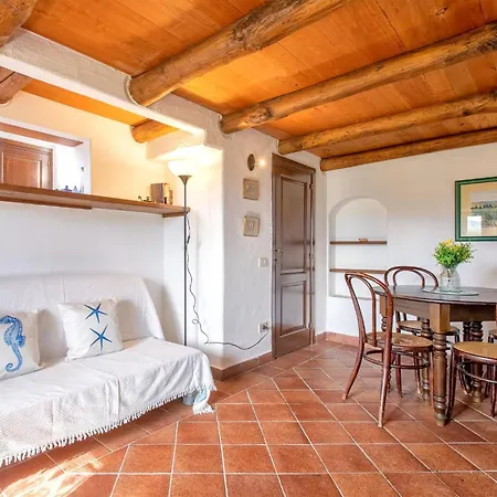 Libeccio By Interhome